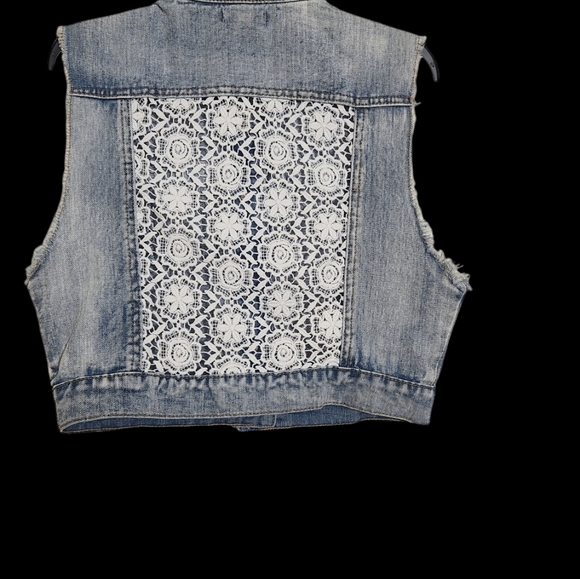 Chiqle Jeans Top size Large - Picture 11 of 11
